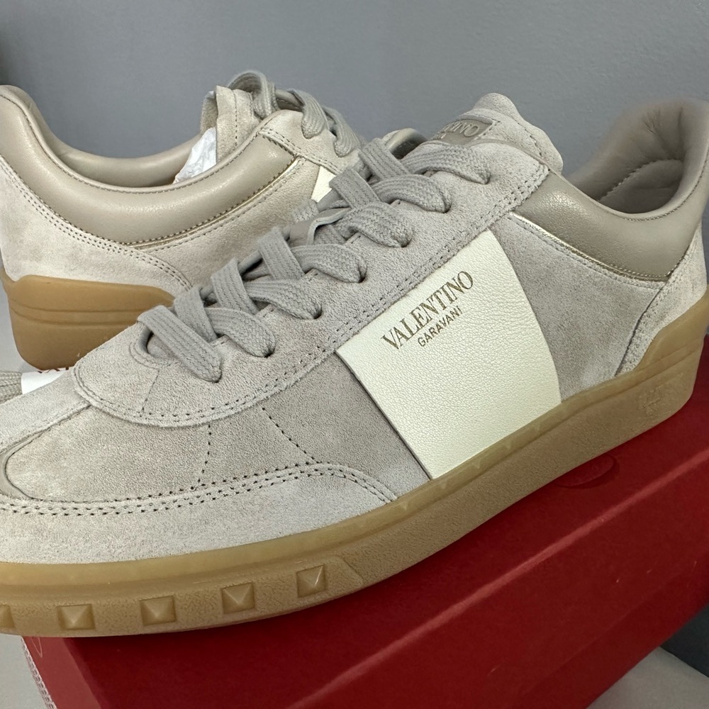 Valentino Garavani women’s Beige Sneakers size 40